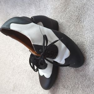 Angelo Luzio Ballroom Swing Shoes - womens size 7 black and white oxfords